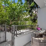 Luxurious Studio Apartment Toma